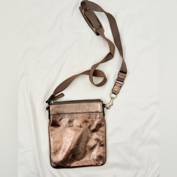 Metallic Crossbody Bag with Adjustable Strap - Picture 2 of 6